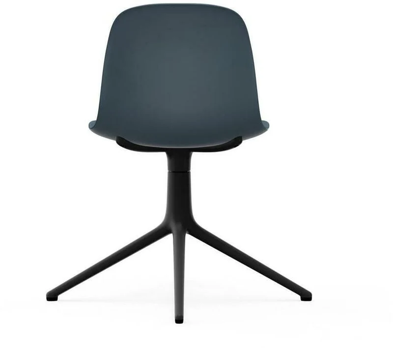 Chaise de bureau en polypropylène bleue et base noire Swivel 4L bleu - Normann Copenhagen