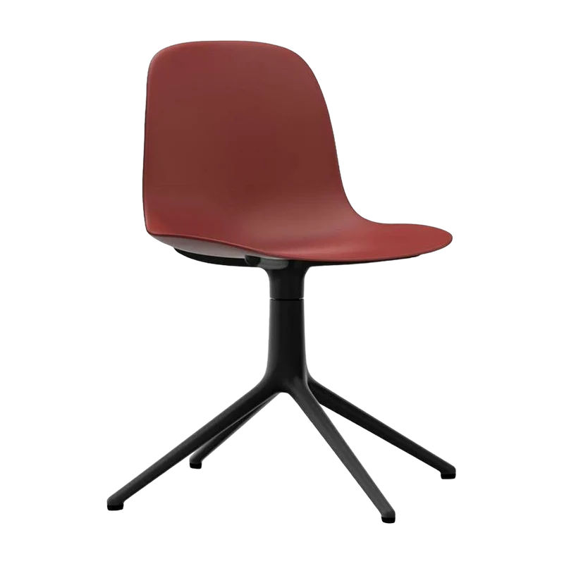 Chaise de bureau en polypropylène rouge et base noire Swivel 4L rouge - Normann Copenhagen