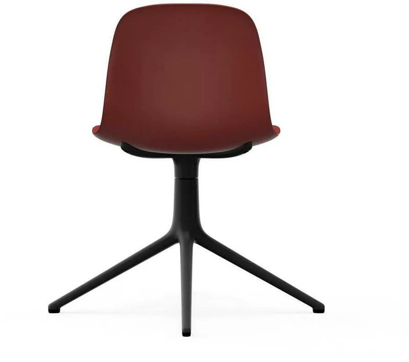 Chaise de bureau en polypropylène rouge et base noire Swivel 4L rouge - Normann Copenhagen