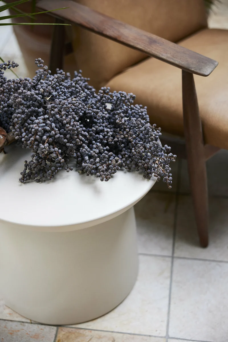 Table d'appoint en grès beige 46 x 37cm Earthenware - HKliving