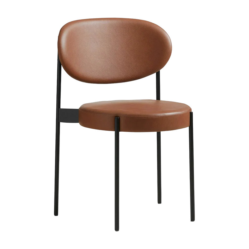 Chaise rembourrée en cuir cognac avec cadre métallique noir 430 Chair - Verpan