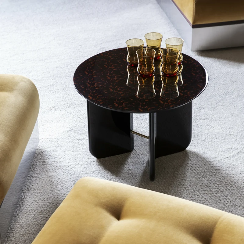 Table basse en bois laqué écailles M40 S Be Good - RED Edition