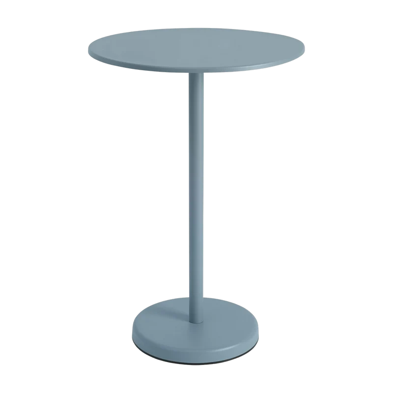 Table ronde d'extérieur en acier bleu ciel 70 x 105 cm Linear - Muuto