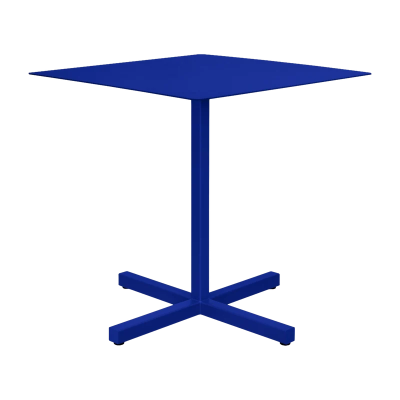 Table carrée en acier bleu outremer mat Chop - Hem