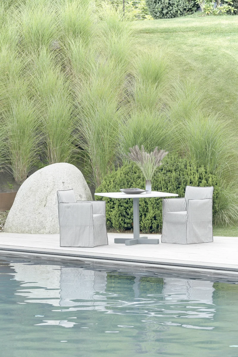 Fauteuil de jardin en tissu blanc Ghost Out 05 - Gervasoni