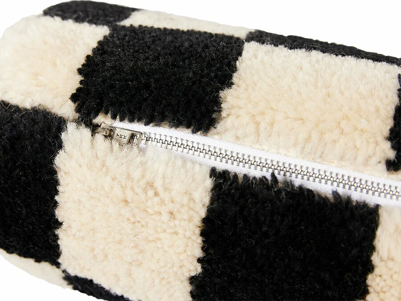 Traversin en laine damier noir et blanc 13 x 50 cm - HKliving