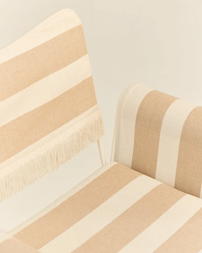 Chaise avec accoudoirs et franges motif rayures Leslie et Limonta Tropique - Gubi