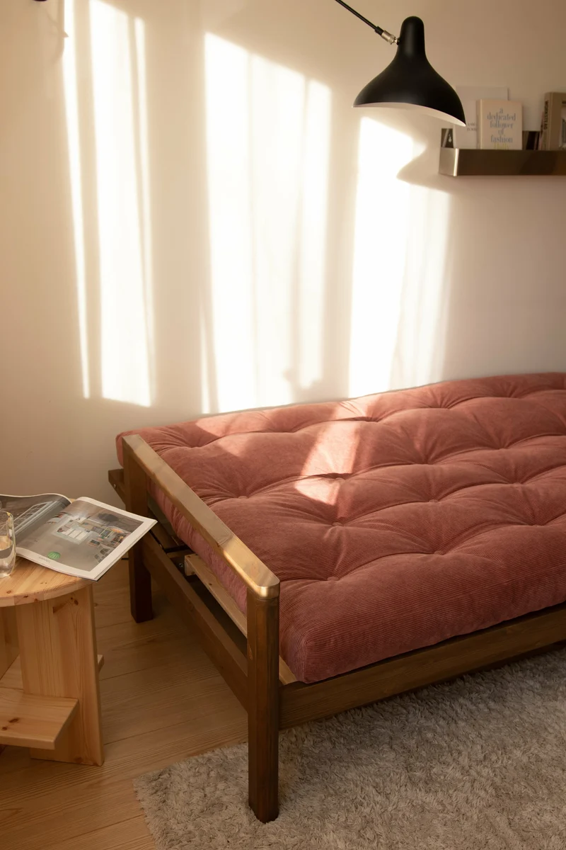 Canapé-lit en bois foncé et tissu mocca Knob - Karup Design