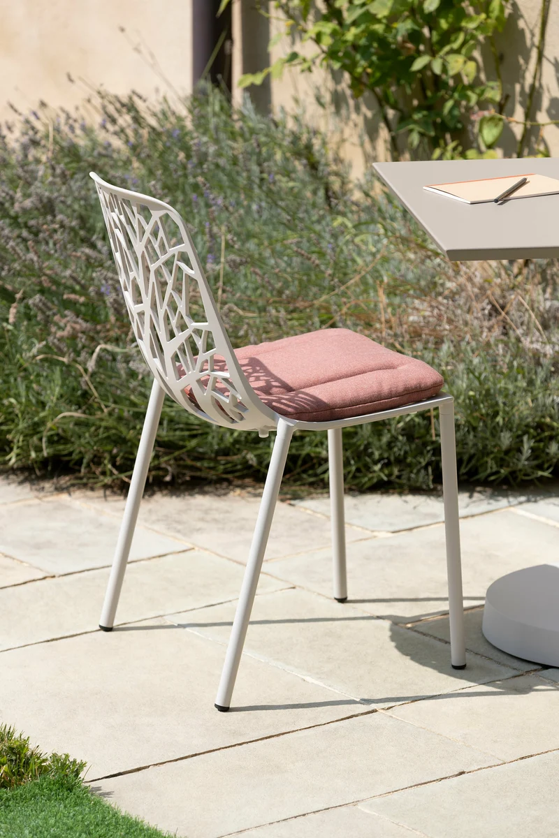 Chaise en aluminium blanc crème 53 x 48 cm Forest - Fast Spa