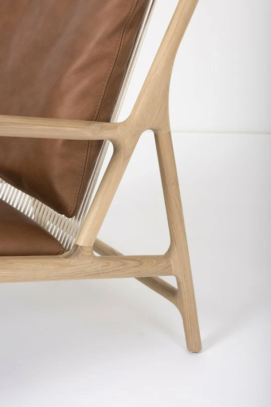 Fauteuil lounge en chêne et cuir whisky Dedo - Gazzda