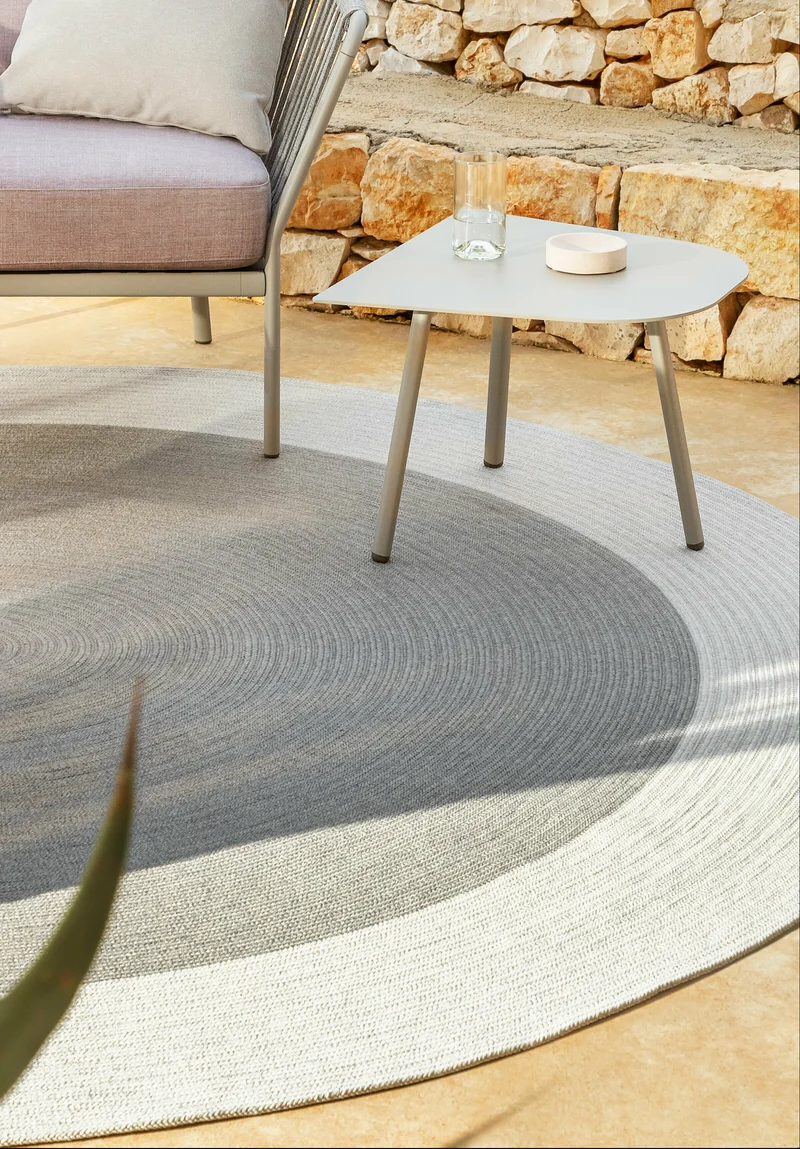 Table basse en aluminium blanc crème 56 x 38 cm Mosaiko - Fast Spa