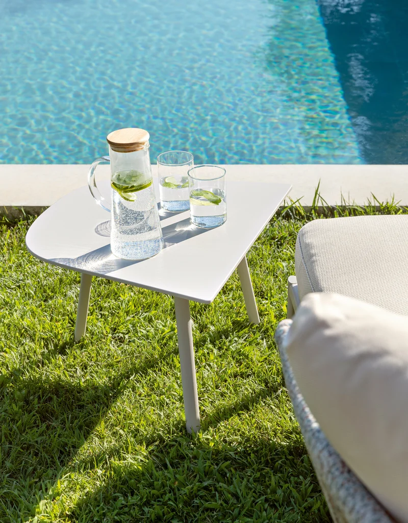 Table basse en aluminium vert 56 x 38 cm Mosaiko - Fast Spa