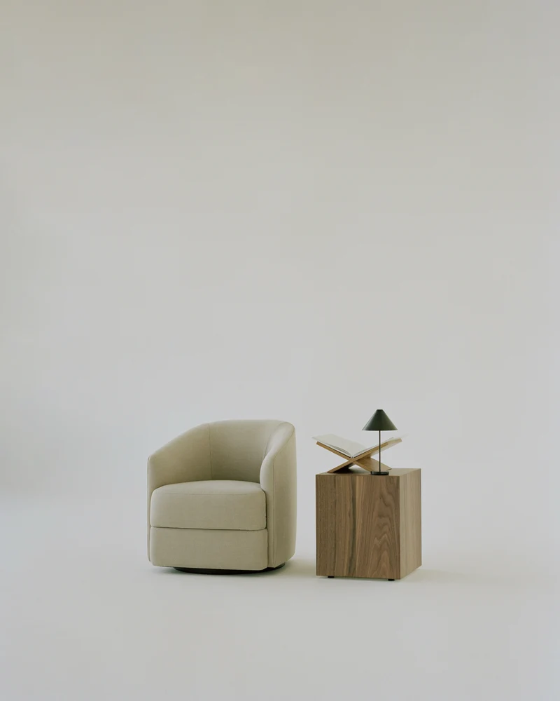 Table d'appoint en noyer 40 x 40 cm Mass - New works