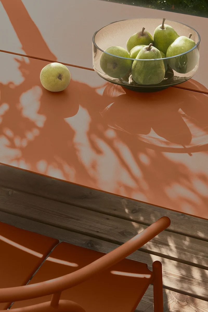 Table à manger carrée en acier Terracotta 80 x 80 cm Novo - AYTM
