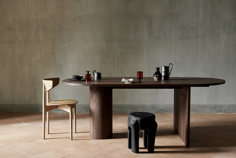 Table à manger en bois de pin 74 x 113 cm Pylo - Ferm Living