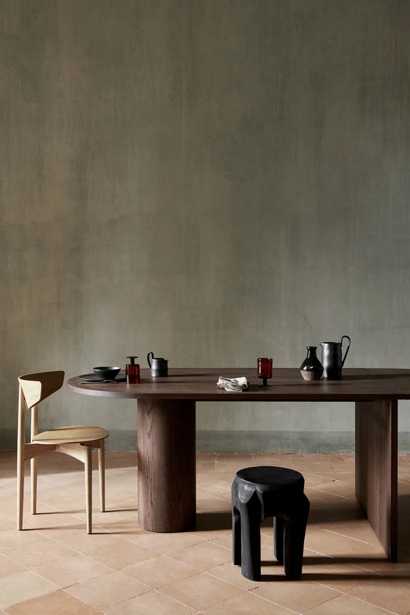 Table à manger en bois de pin 74 x 113 cm Pylo - Ferm Living