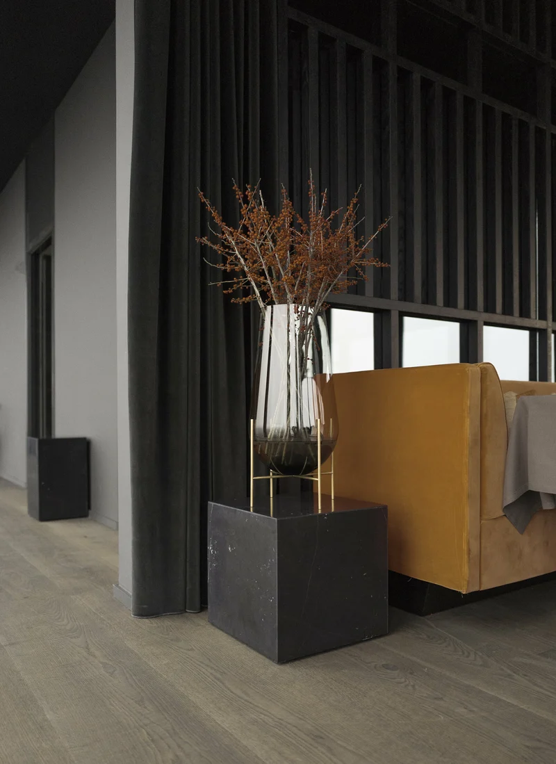 Table d'appoint en marbre kunis breccia 40 x 40 cm Plinth Cubic - Audo