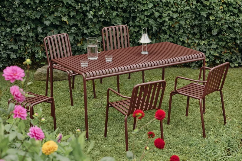 Table à manger d'extérieur en métal rouge 170x90cm Palissade - HAY