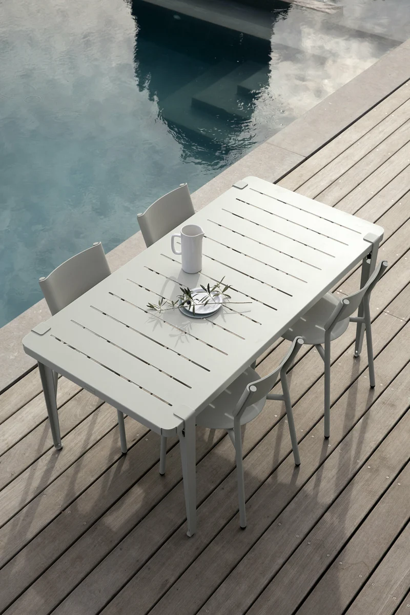 Table à manger en acier gris craie 160 x 80 x 75 cm Midi - TIPTOE
