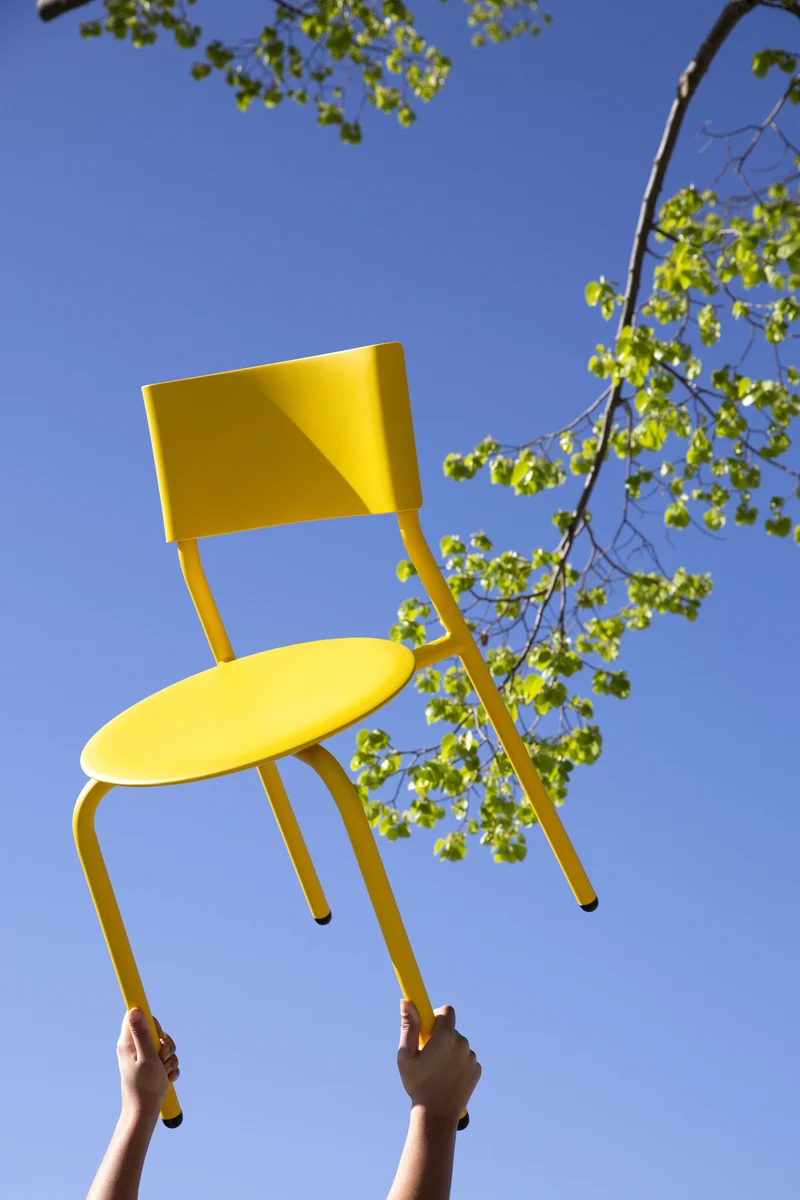 Chaise de jardin en plastique recyclé jaune Midi - TIPTOE