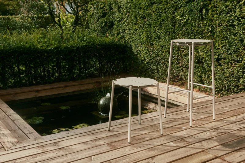 Tabouret de bar en acier taupe 75 cm Novo - AYTM