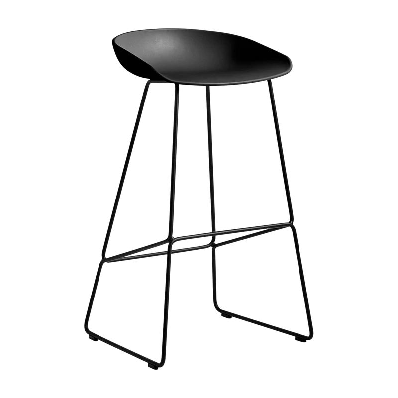 Tabouret de bar en plastique recyclé noir et pieds en acier noir 75 cm AAS 38 2.0 - HAY