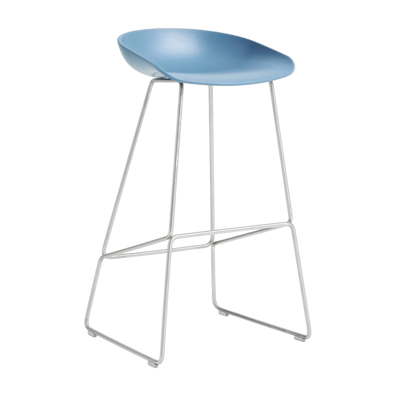 Tabouret de bar en plastique recyclé bleu azure et pieds en acier 75 cm AAS 38 2.0 - HAY