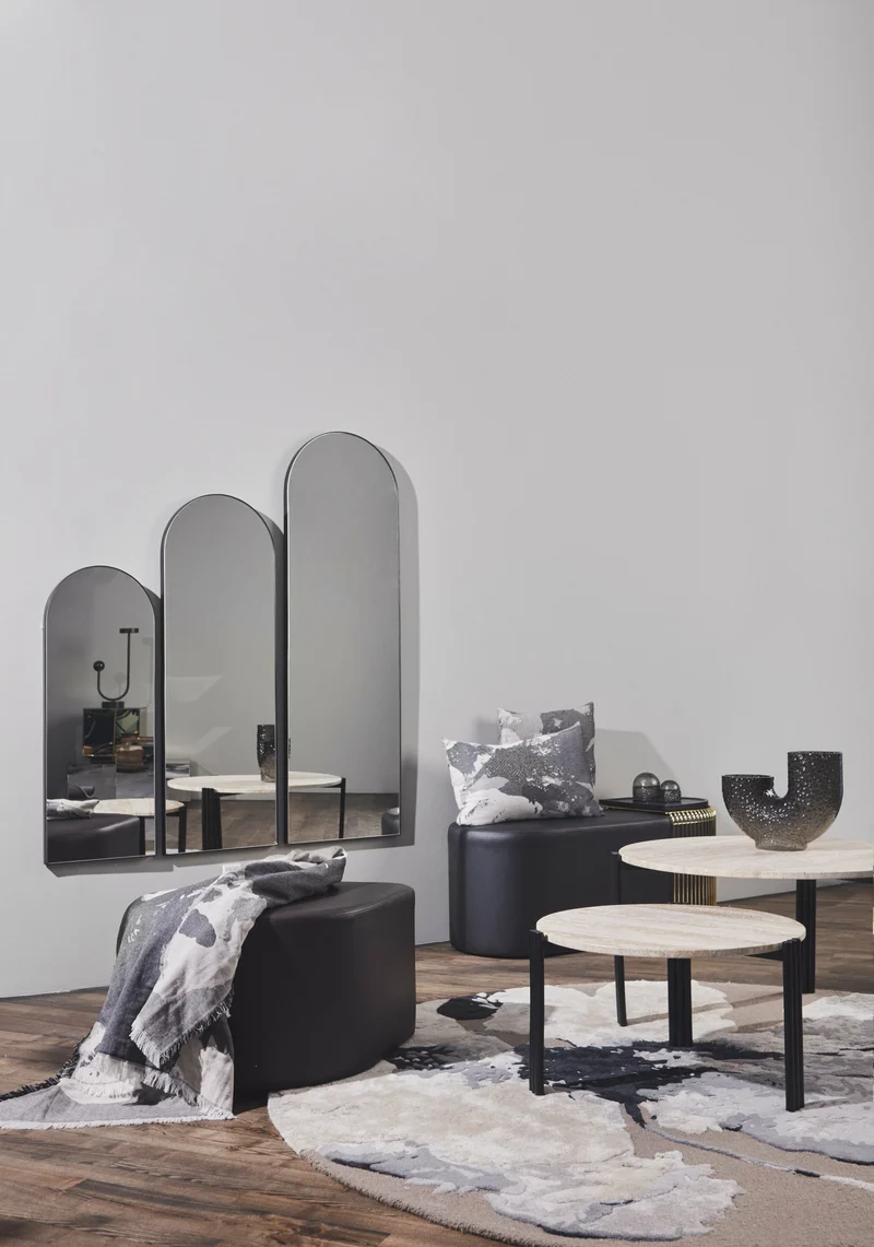 Table basse en acier noir et travertin sable 35 x 60 cm Tribus - AYTM