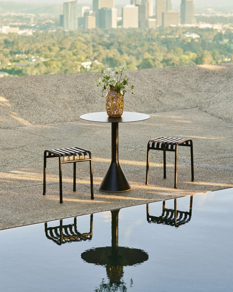 Table haute cone rouge Palissade - HAY