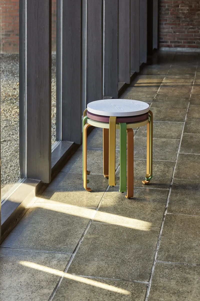 Tabouret à roulettes bleu clair et kaki 46 x 46,5 cm Smile - Hübsch