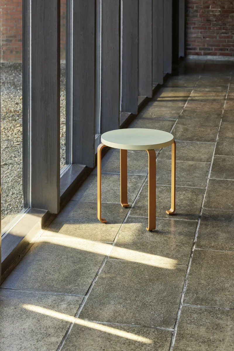 Tabouret à roulettes vert clair et orange 46 x 46,5 cm Smile - Hübsch