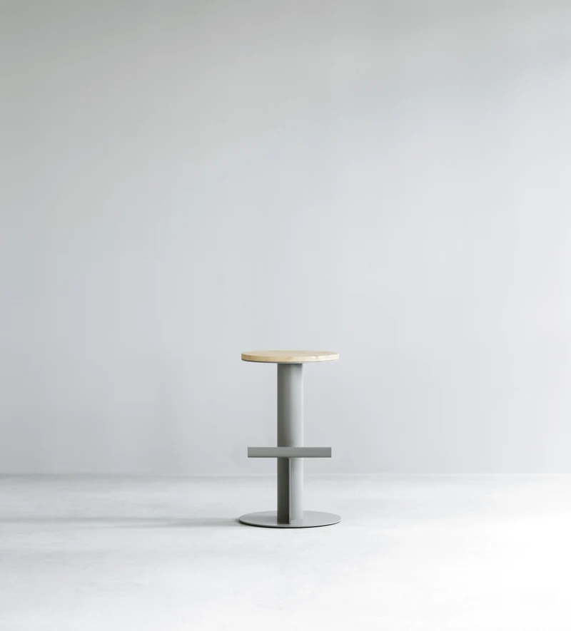 Tabouret de bar en bois de pin et acier gris 65 x 40 cm Pole - Normann Copenhagen