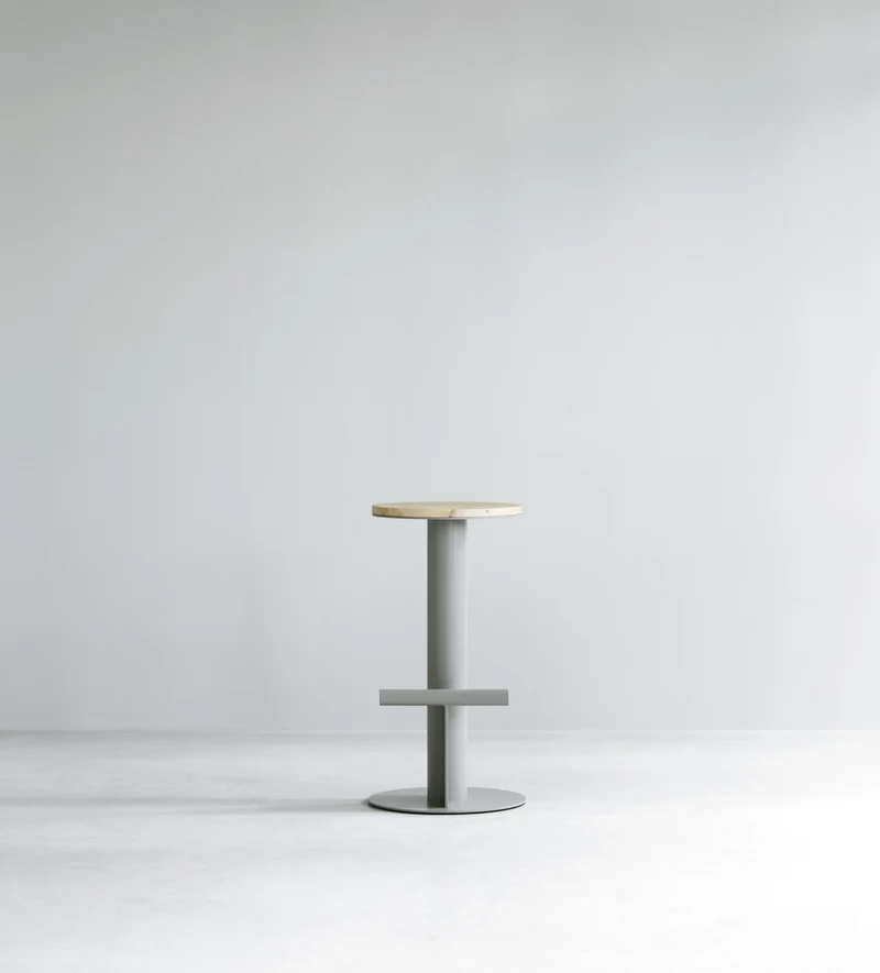 Tabouret de bar en bois de pin et acier gris 75 x 40 cm Pole - Normann Copenhagen