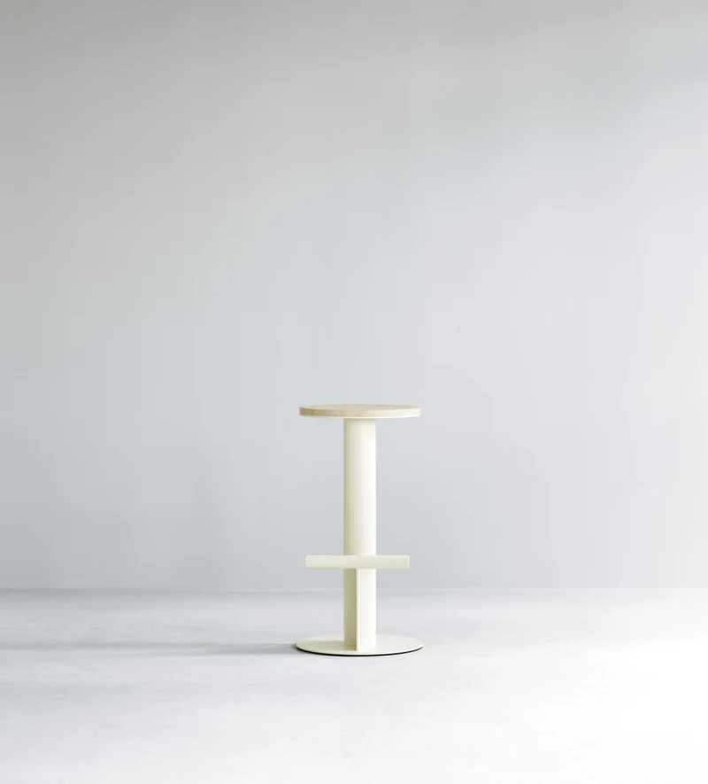 Tabouret de bar en bois de pin et acier beige 75 x 40 cm Pole - Normann Copenhagen