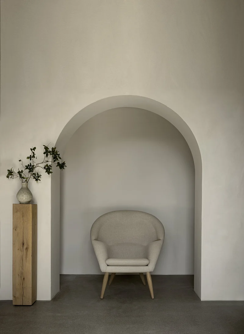 Fauteuil en noyer 100 x 87 cm Oda - Audo