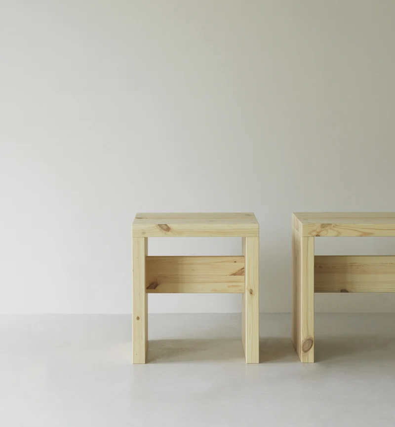 Tabouret en bois de pin 40 x 40 cm Stretch - Normann Copenhagen